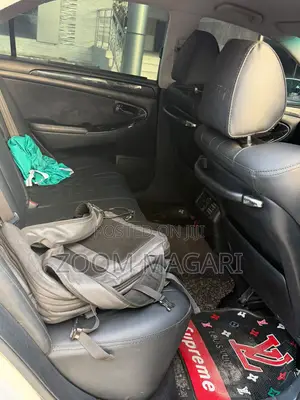 Toyota Crown Royale 2005 Pearl