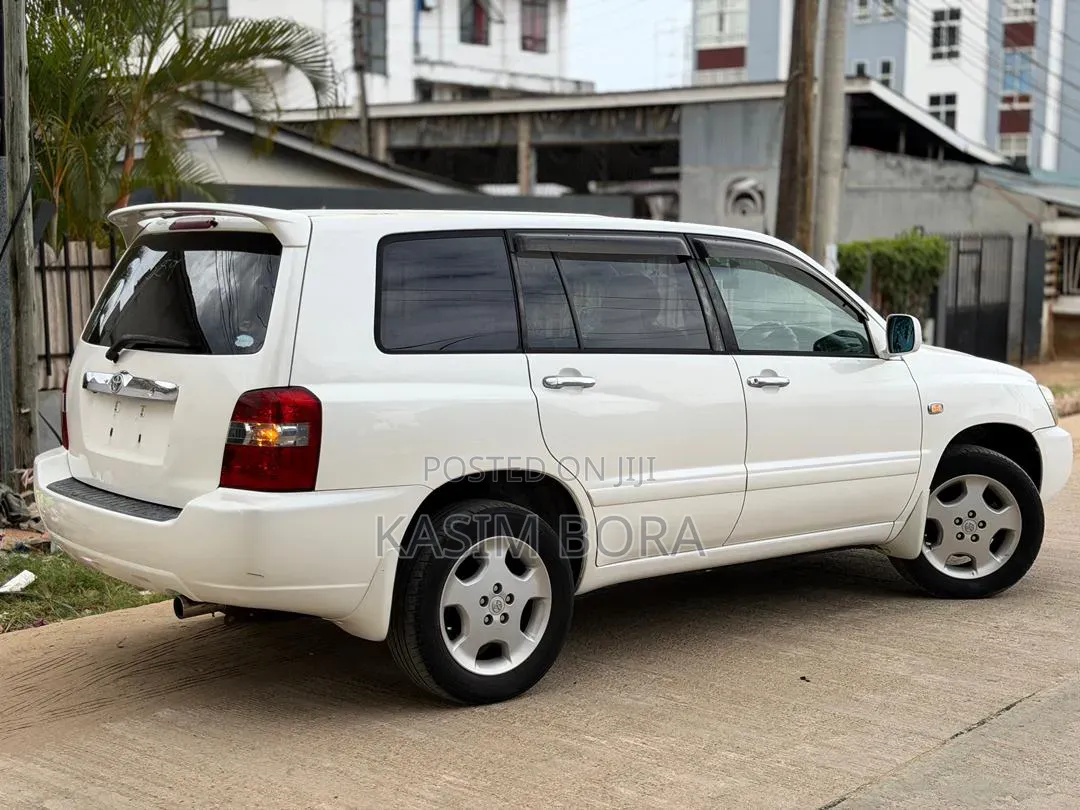 Toyota Kluger 2006 White