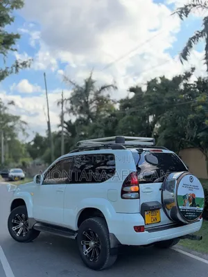 Toyota Land Cruiser Prado 2006 White