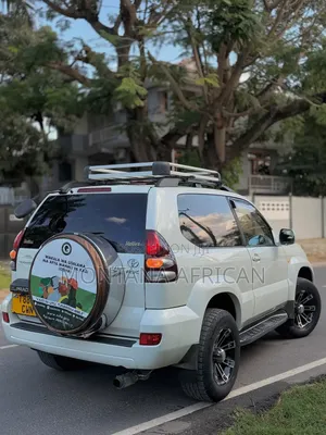 Toyota Land Cruiser Prado 2006 White