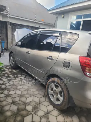 Toyota Corolla Spacio 1.5 X 2006 Beige