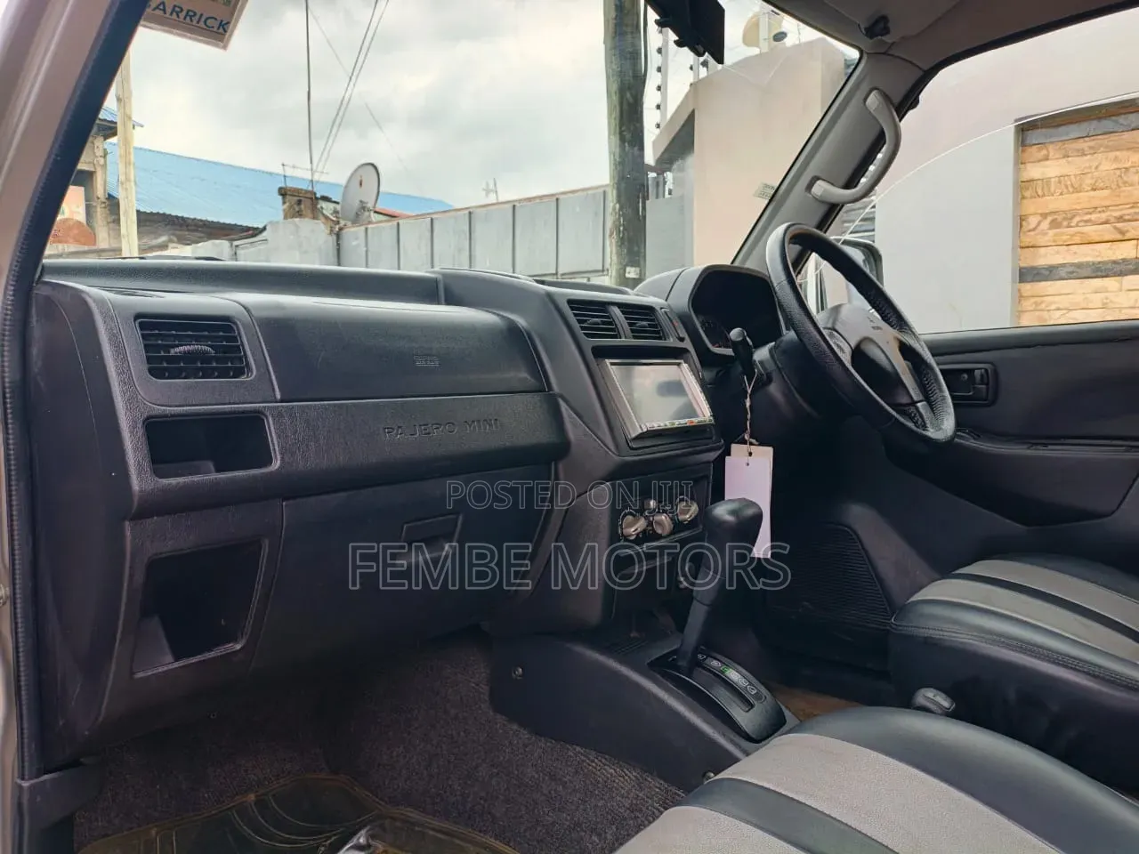 Mitsubishi Pajero 2000 Gray