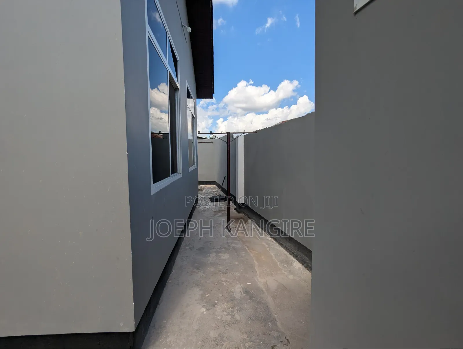 5bdrm House in Mazizini Street, Ukonga for sale