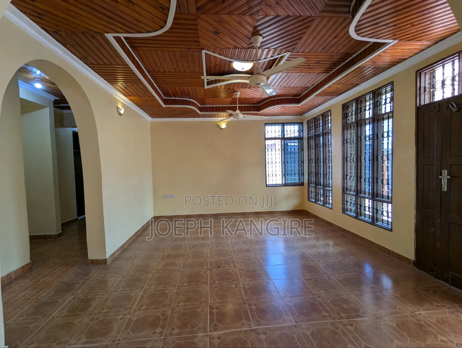 5bdrm House in Mazizini Street, Ukonga for sale