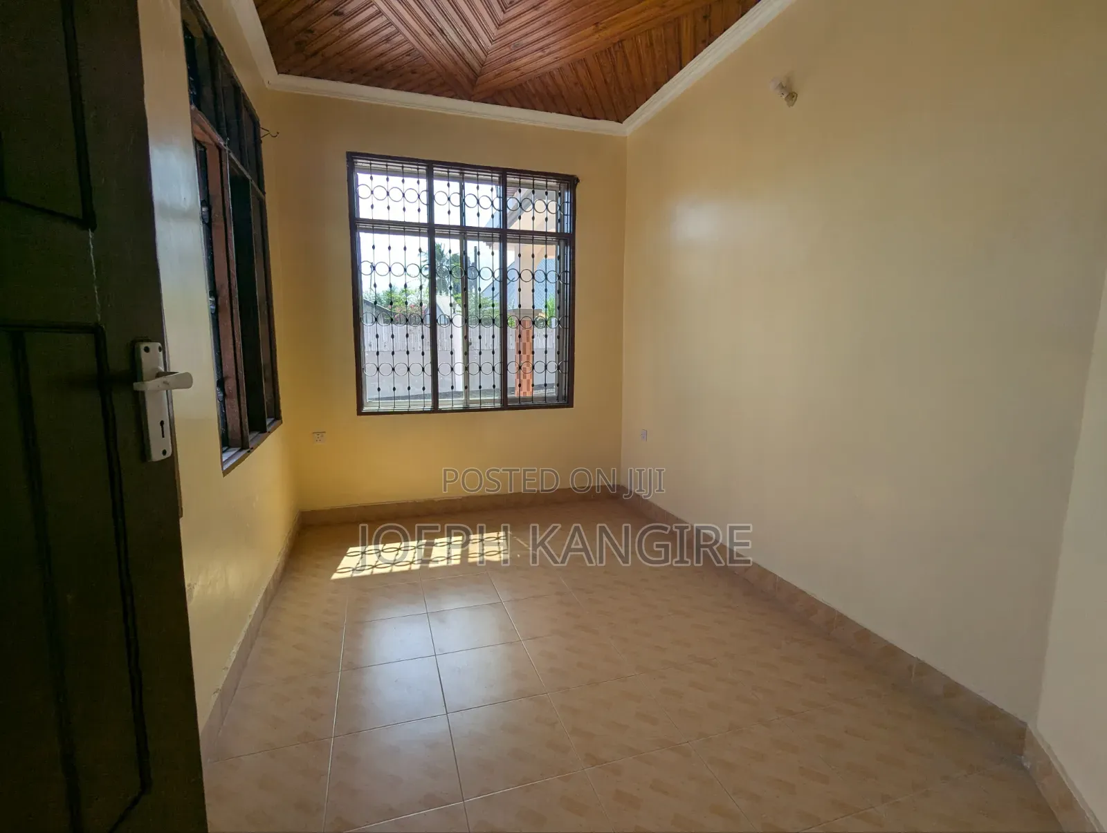 5bdrm House in Mazizini Street, Ukonga for sale