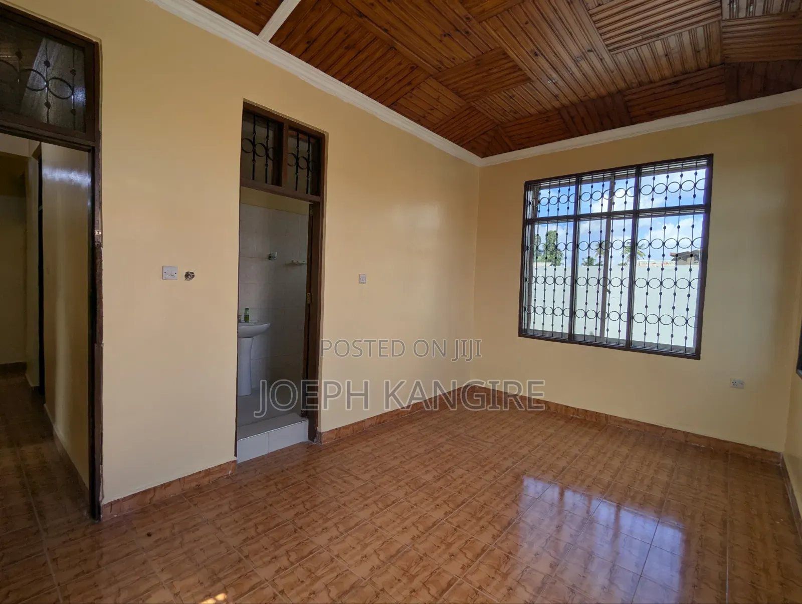 5bdrm House in Mazizini Street, Ukonga for sale