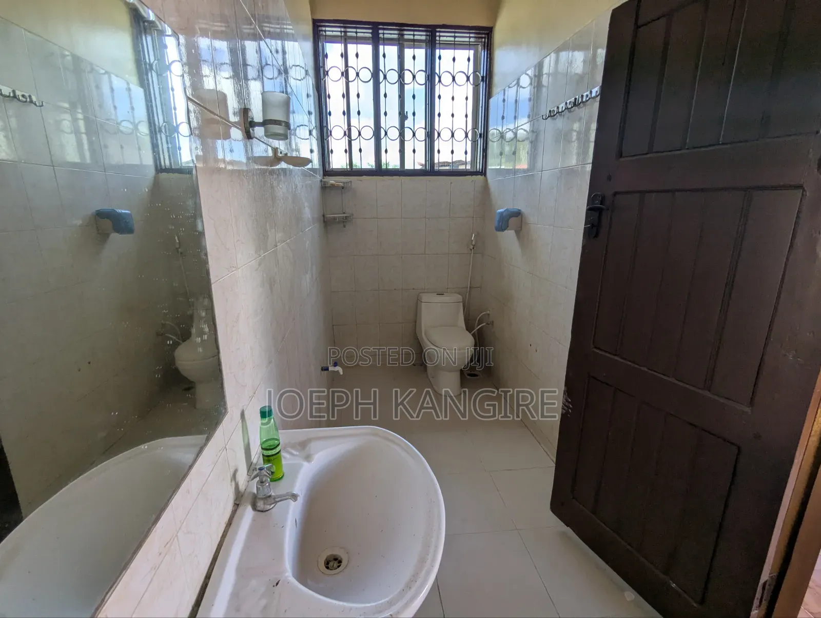 5bdrm House in Mazizini Street, Ukonga for sale