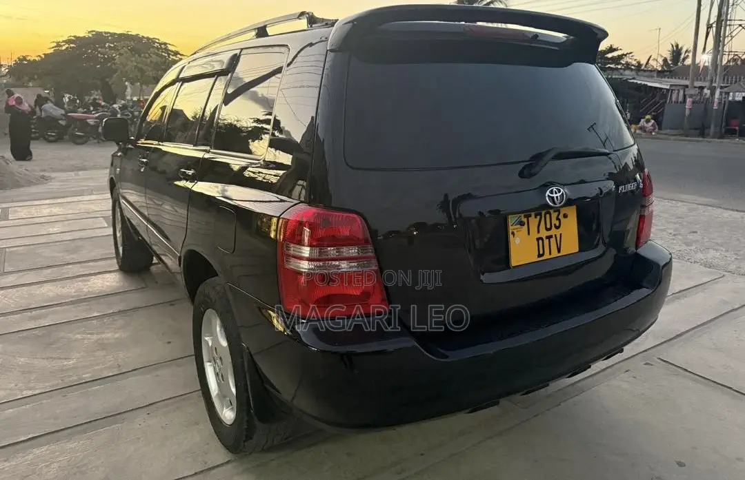 Toyota Kluger 2005 Black