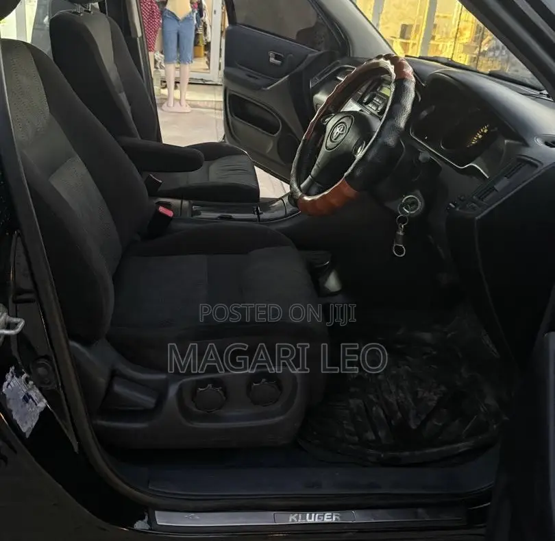Toyota Kluger 2005 Black