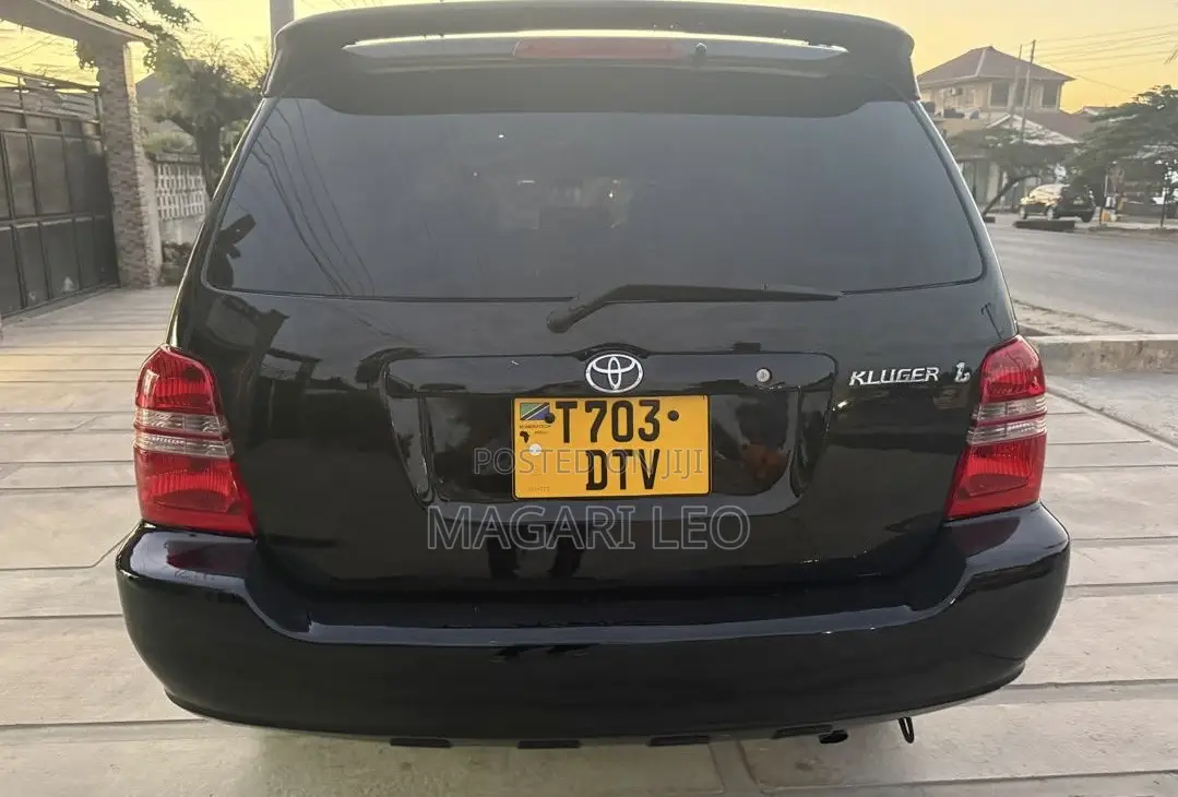 Toyota Kluger 2005 Black