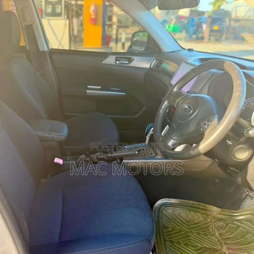 Subaru Forester 2012 White