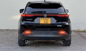 Toyota Harrier 2.0 2021 Black