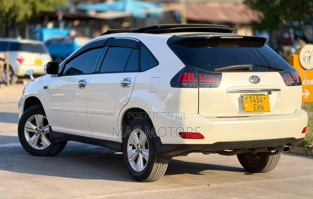 Toyota Harrier 2009 White