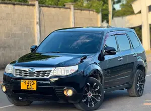 Subaru Forester 2012 Black