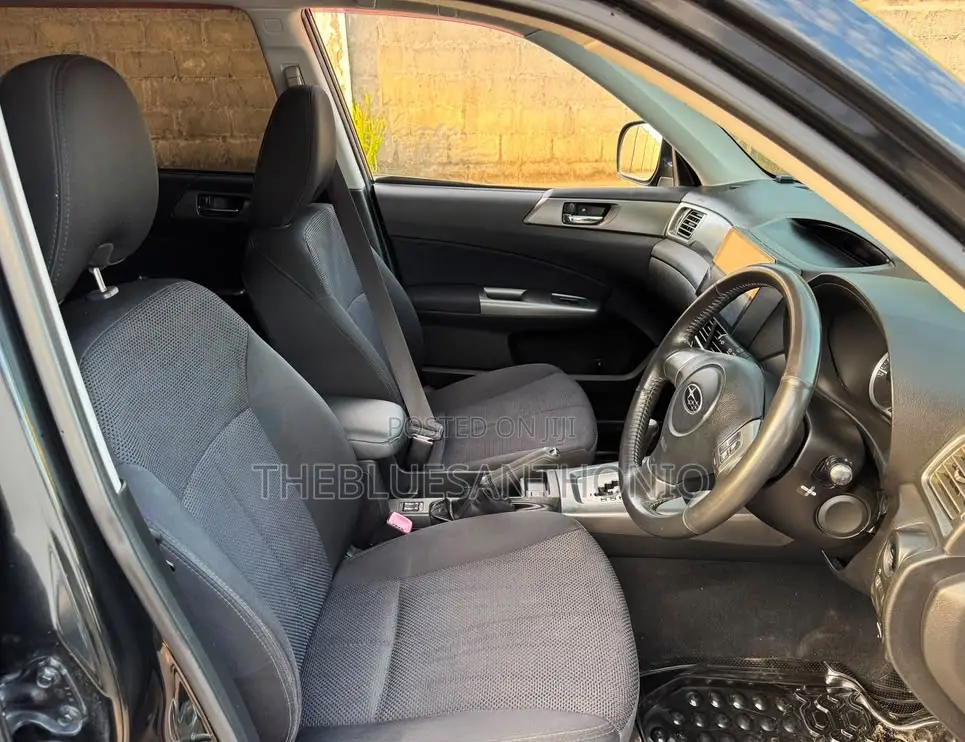 Subaru Forester 2012 Black