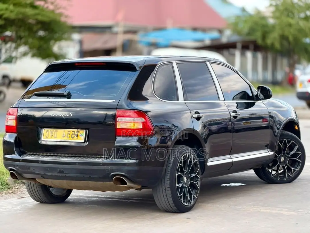 Porsche Cayenne 2007 Black
