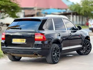 Porsche Cayenne 2007 Black