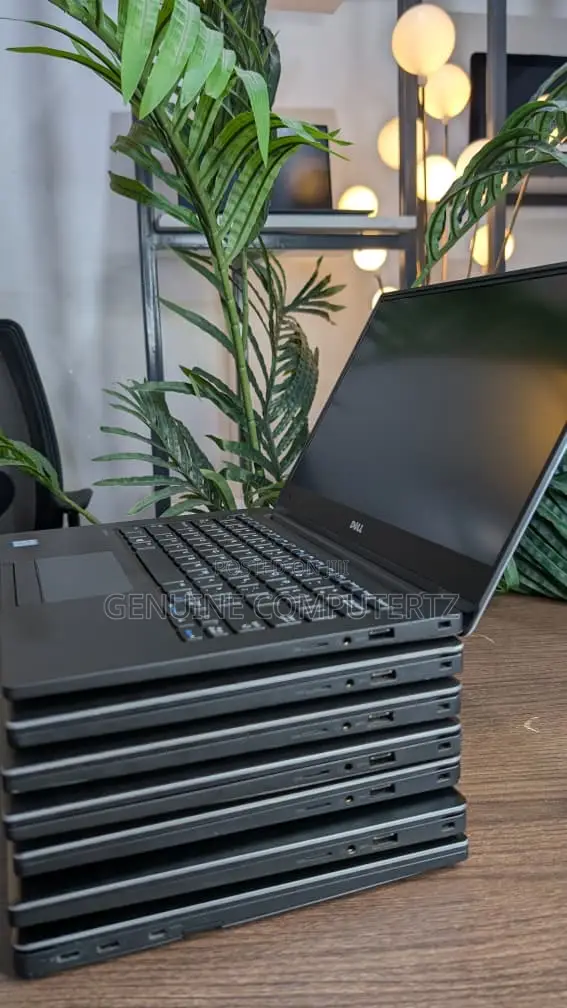 Laptop Dell Latitude 13 7370 8GB Intel Core M SSD 256GB