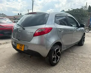 Mazda Demio 2014 Silver