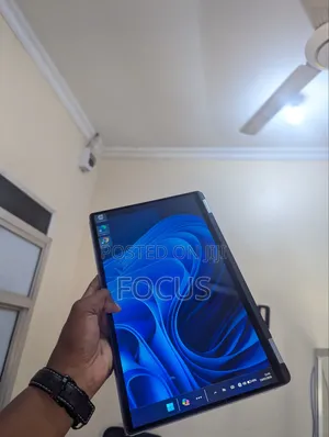 Laptop Dell Latitude 7400 2-in-1 16GB Intel Core i7 SSD 512GB