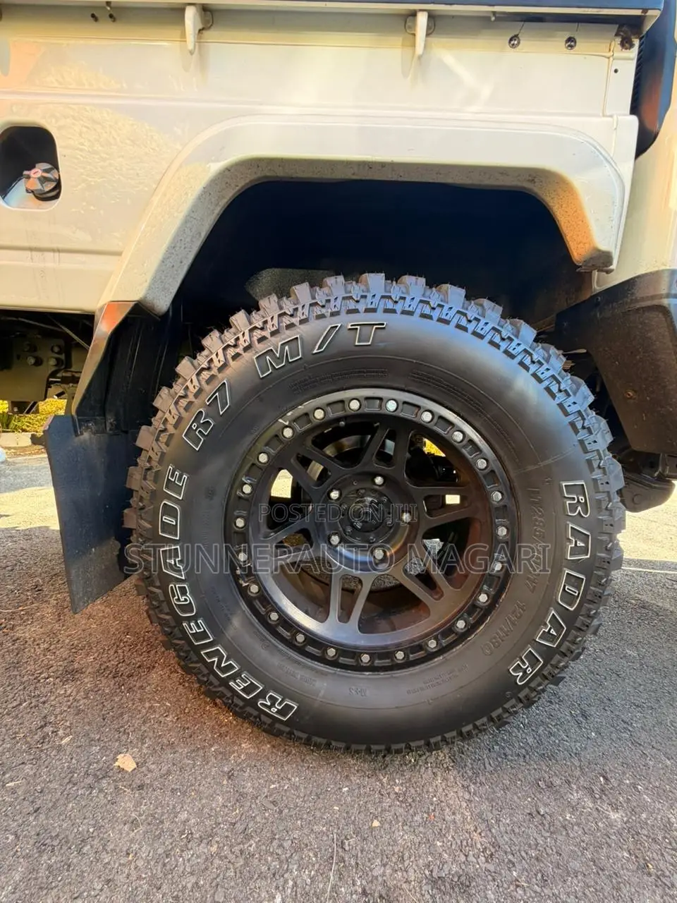 Toyota Land Cruiser 2018 White