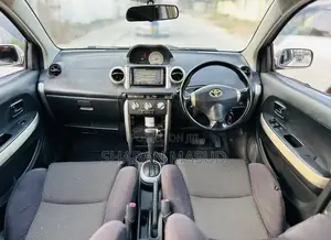Toyota IST 2005 Ivory