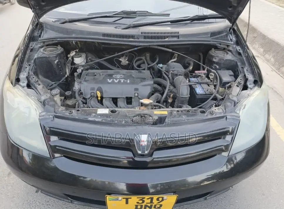Toyota IST 2003 Black