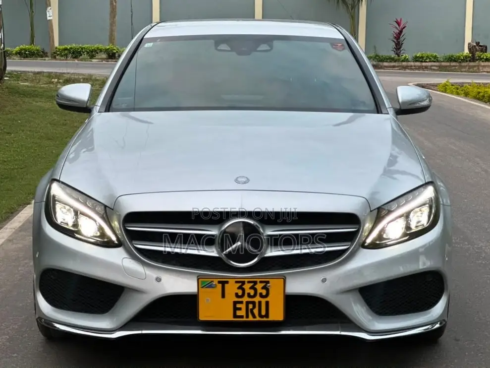 Mercedes-Benz C200 2015 Silver