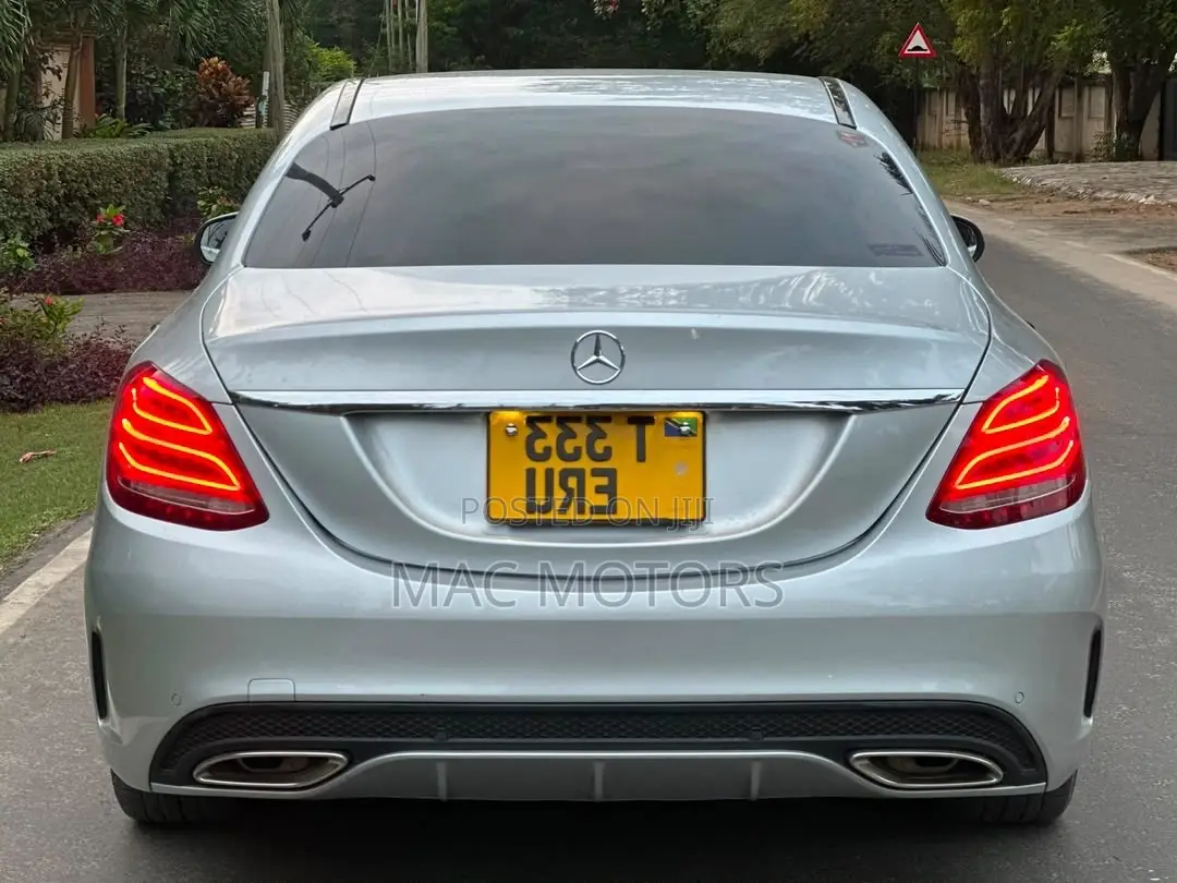 Mercedes-Benz C200 2015 Silver