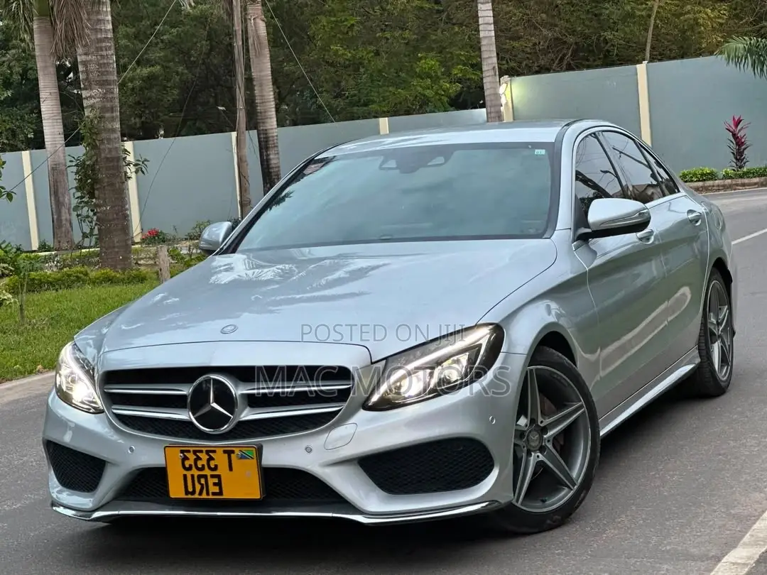 Mercedes-Benz C200 2015 Silver