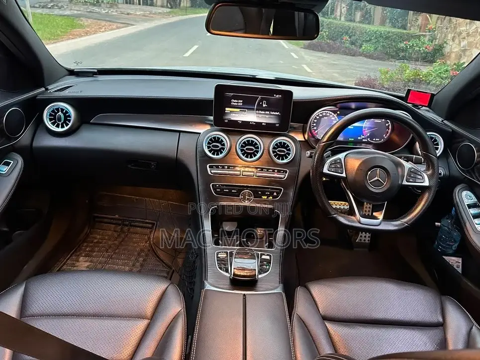 Mercedes-Benz C200 2015 Silver
