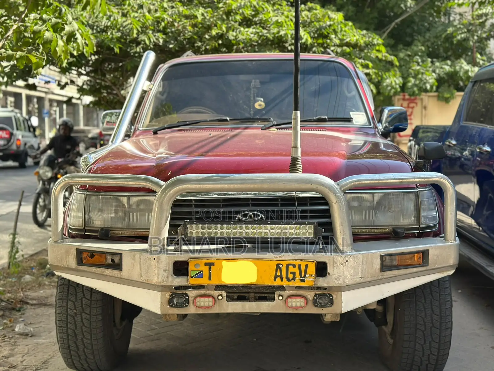 Toyota Land Cruiser 1998 Red