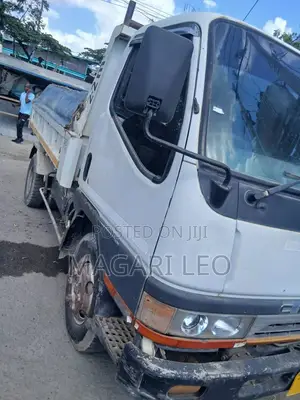 Mitsubishi Canter Tiper