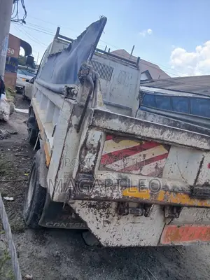 Mitsubishi Canter Tiper