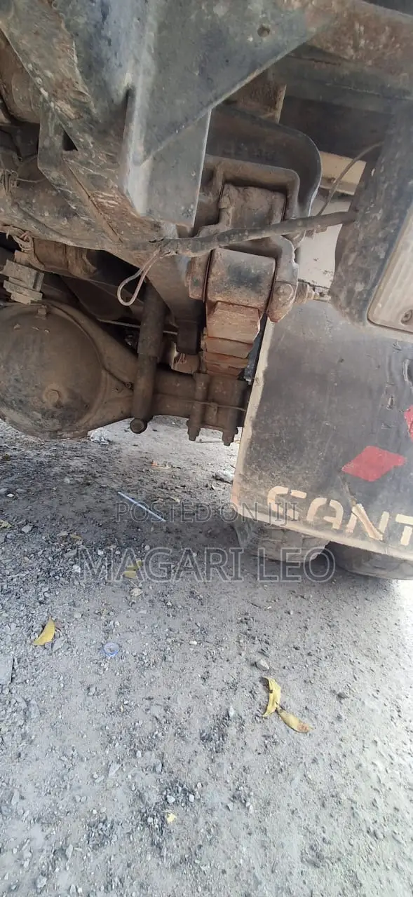 Mitsubishi Canter Tiper