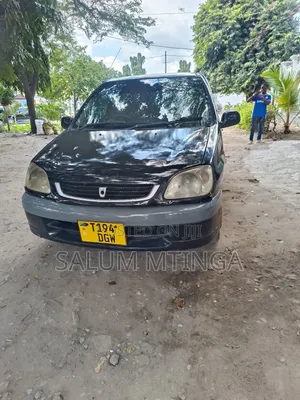 Toyota Raum 2002 Black