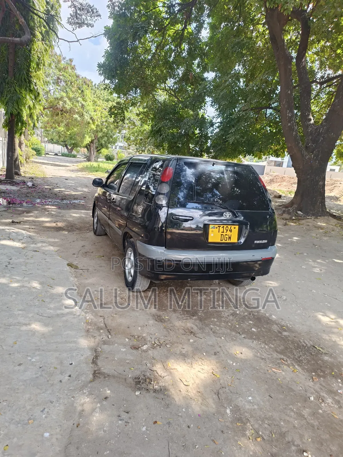 Toyota Raum 2002 Black