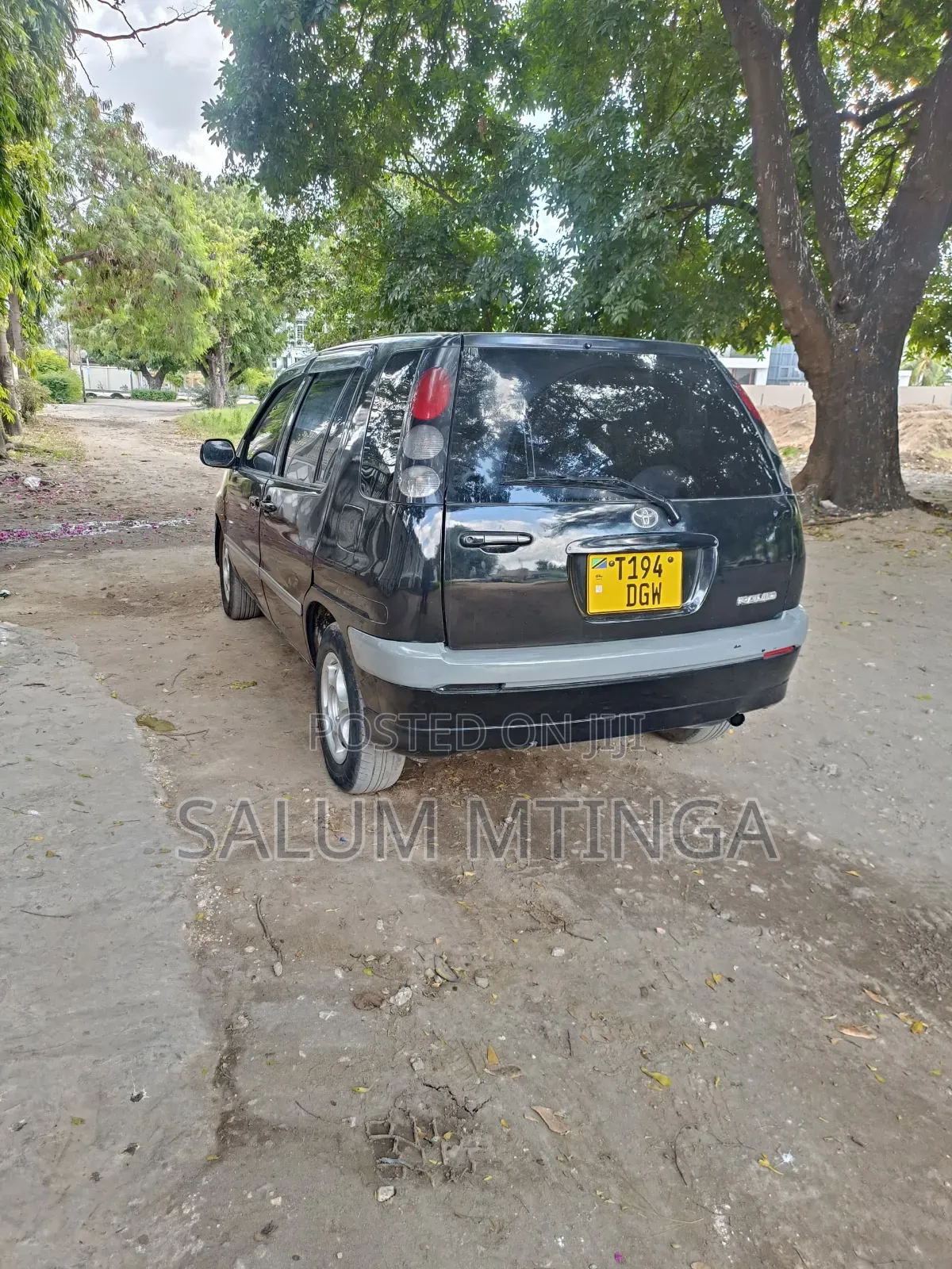 Toyota Raum 2002 Black