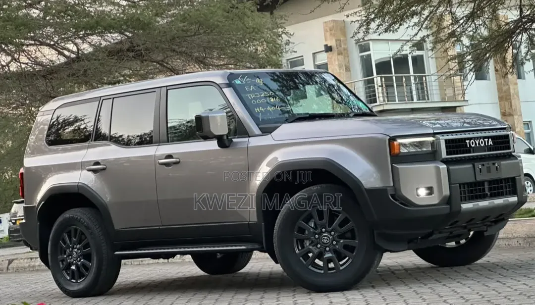 Toyota Land Cruiser Prado 2022 Brown