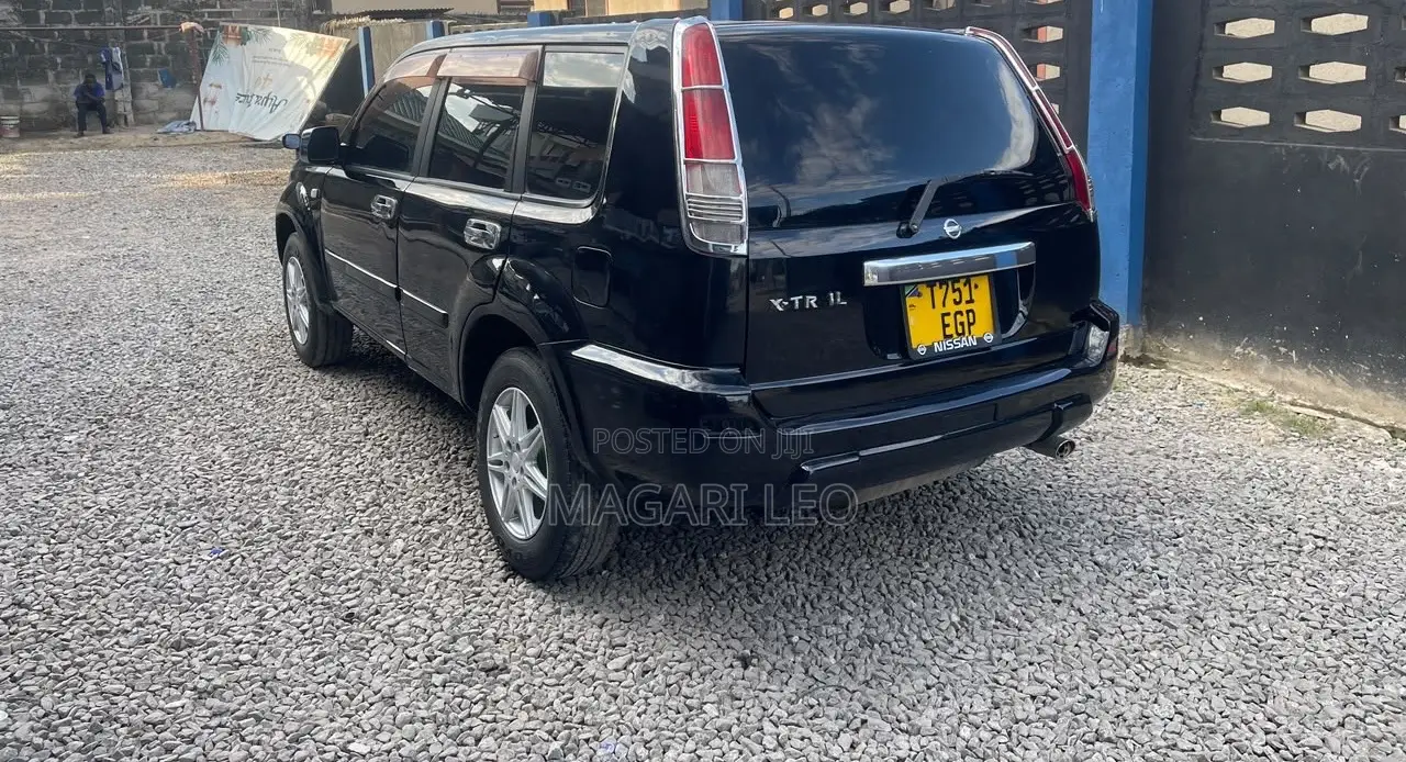 Nissan X-Trail 2.0 2005 Black