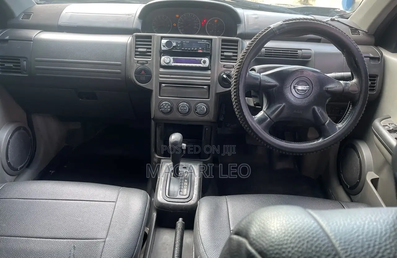 Nissan X-Trail 2.0 2005 Black