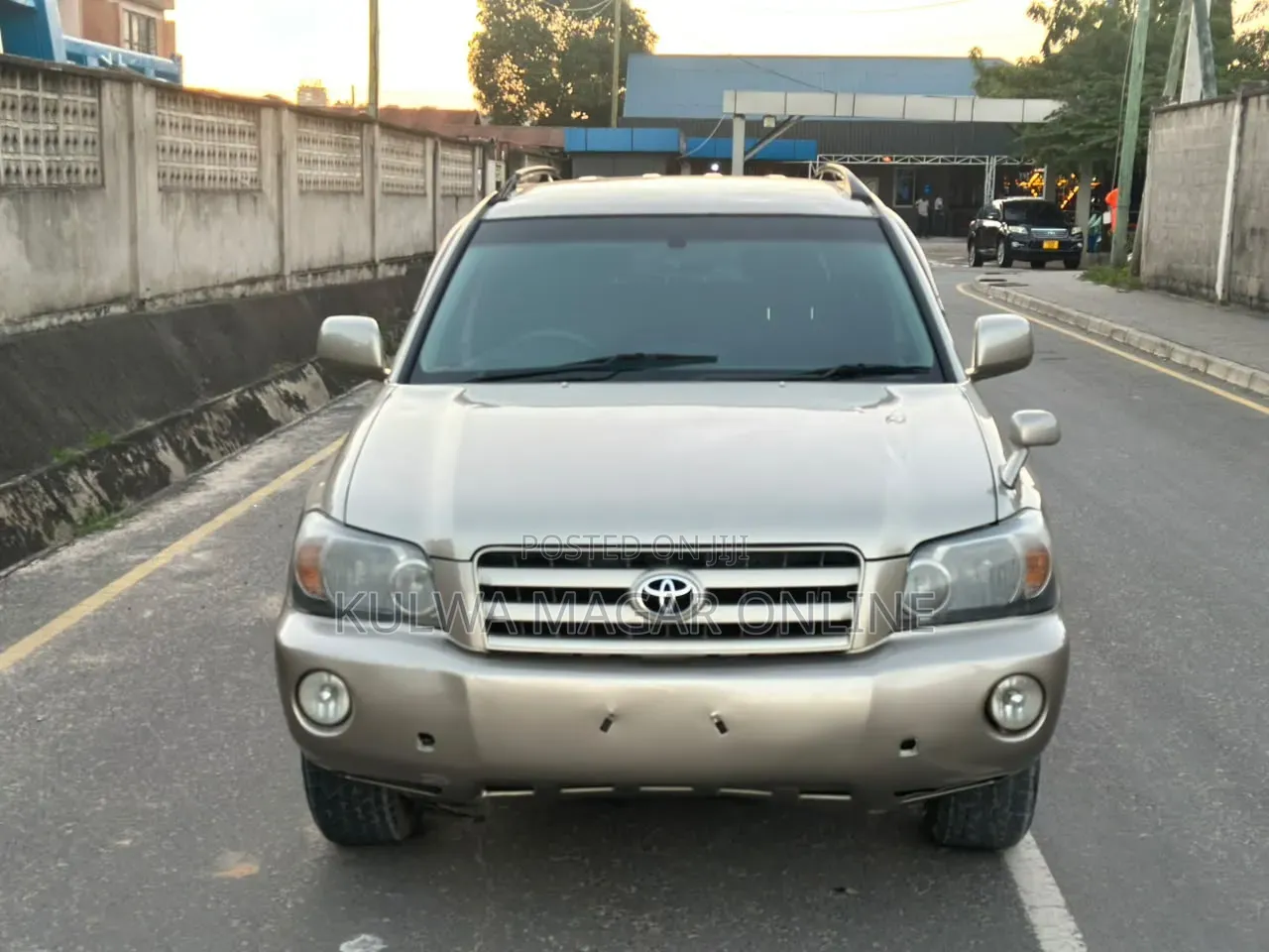 Toyota Kluger 2004 Silver