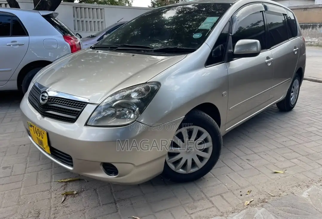 Toyota Corolla Spacio 1.5 X 2005 Gold
