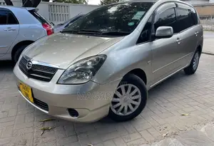 Toyota Corolla Spacio 1.5 X 2005 Gold