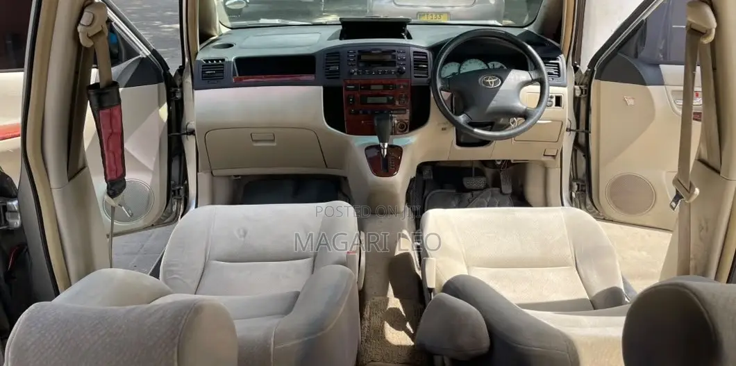 Toyota Corolla Spacio 1.5 X 2005 Gold