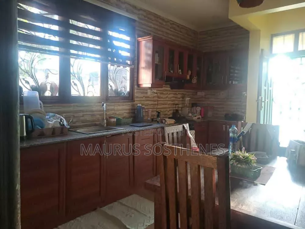 3bdrm House in Machimbo, Kitunda for sale