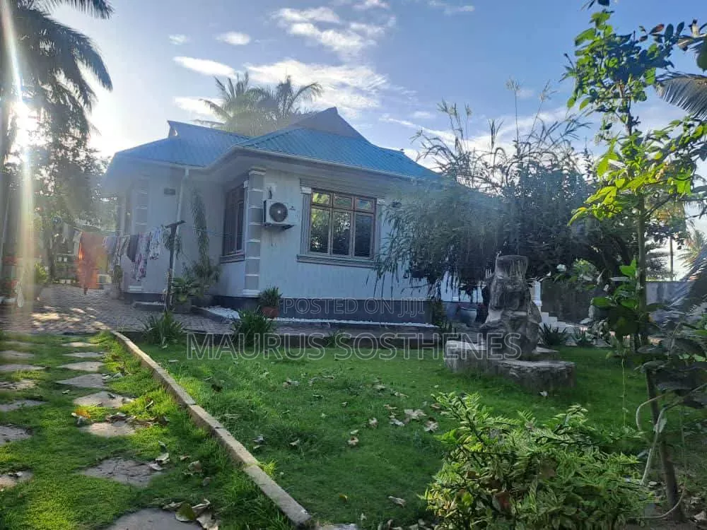 3bdrm House in Machimbo, Kitunda for sale