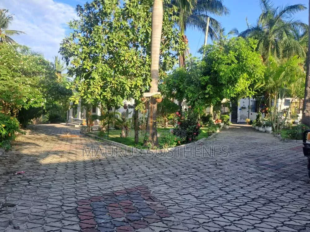 3bdrm House in Machimbo, Kitunda for sale