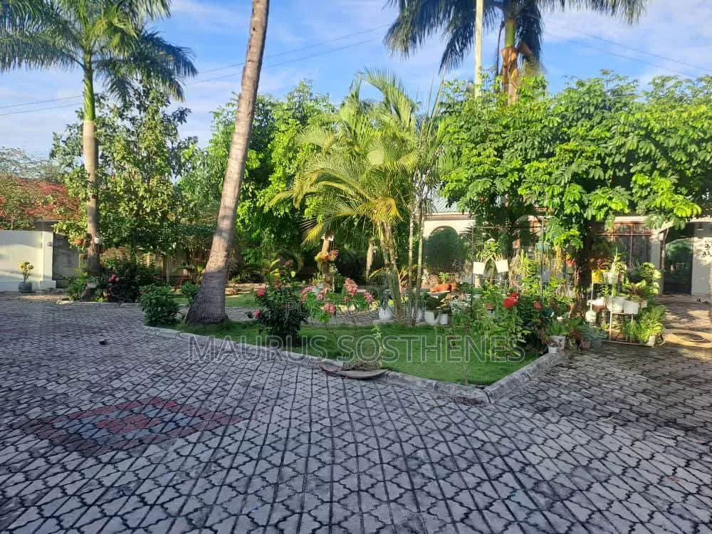 3bdrm House in Machimbo, Kitunda for sale