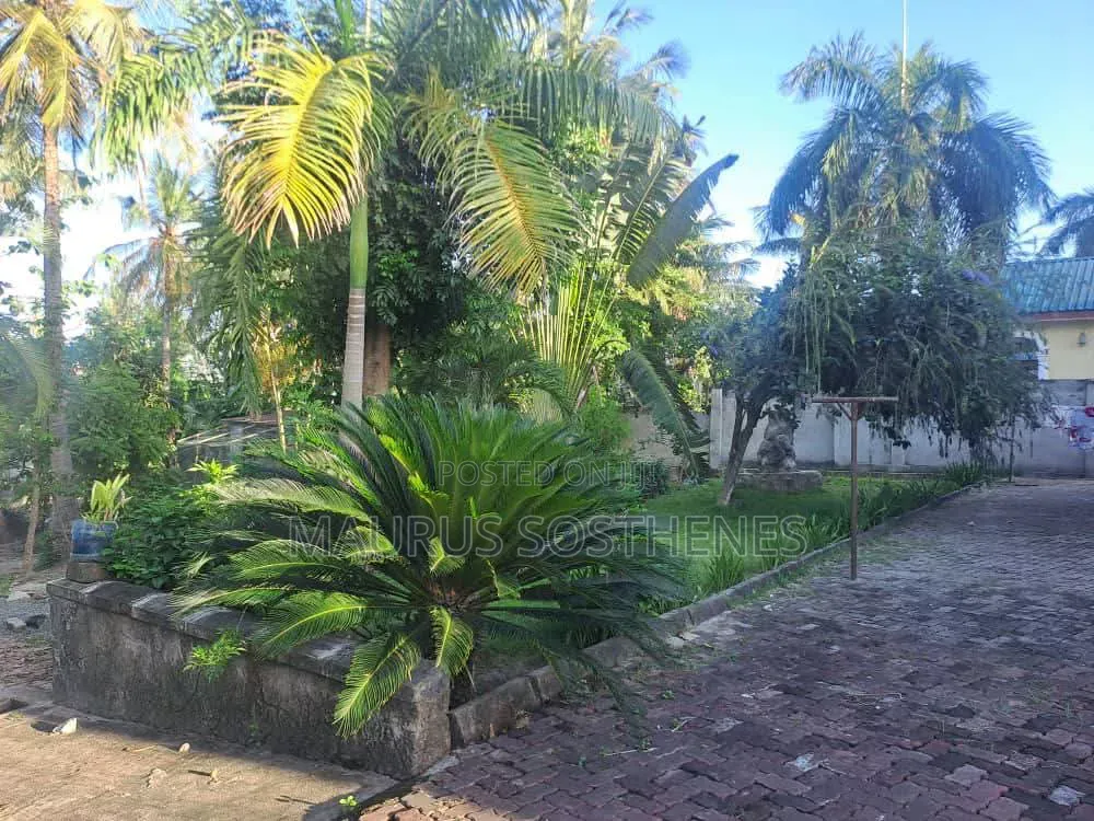 3bdrm House in Machimbo, Kitunda for sale